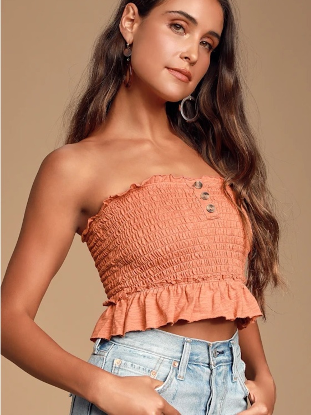 Free people “Babe” tube top
Smocked Strapless Ruffle-Hem Crop Top Rust
